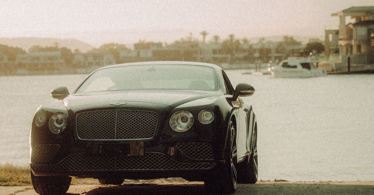 Evaluating the Financial Savings of Vehicle Wraps Over Traditional Paint